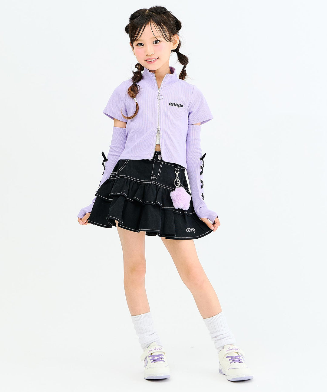 ブラック(130サイズ着用/身長：約128cm)