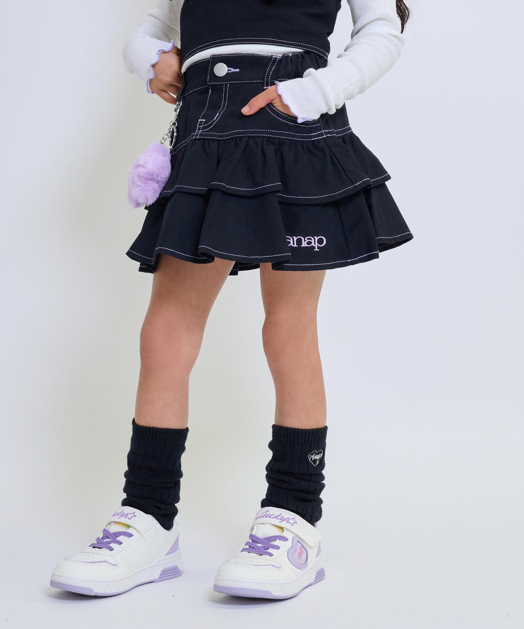 ブラック(120サイズ着用/身長：約110cm)