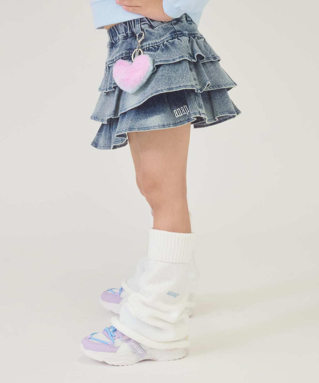 ブルー(120サイズ着用/身長：約124cm)