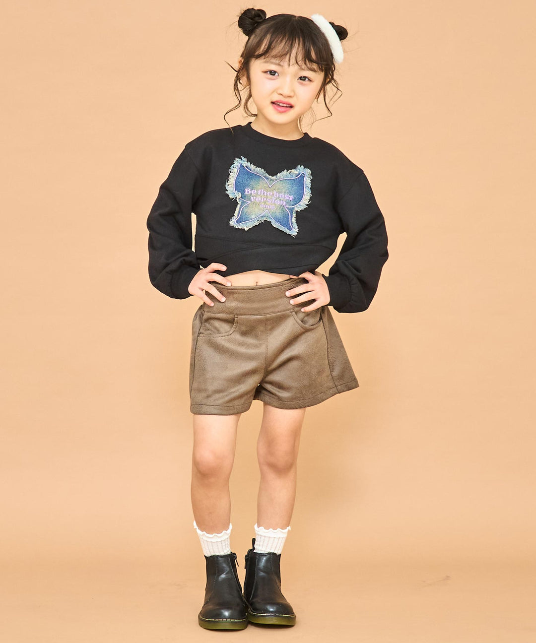ブラウン(110サイズ着用/身長：約112cm)
