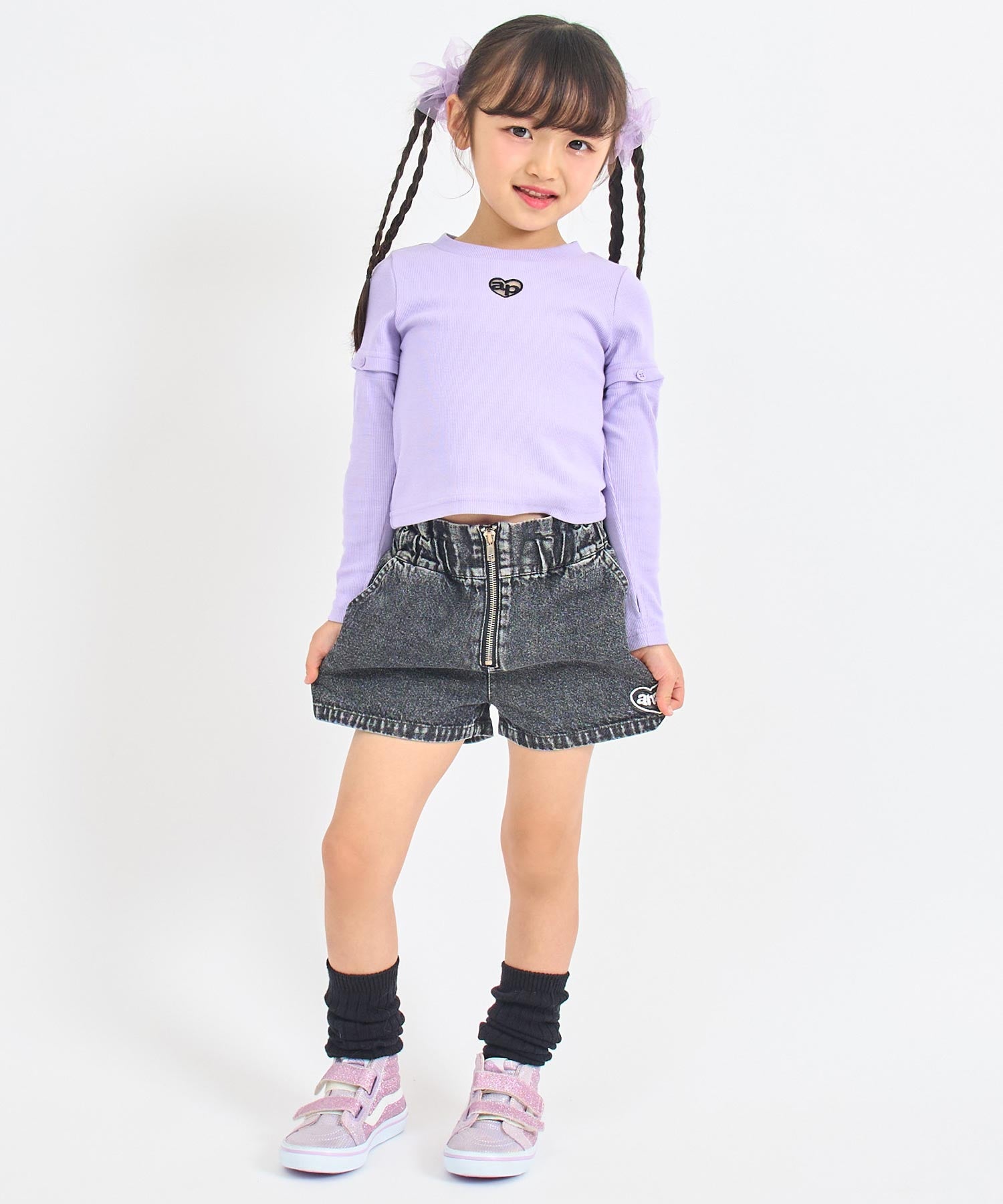 ブラック(110サイズ着用/身長：約112cm)