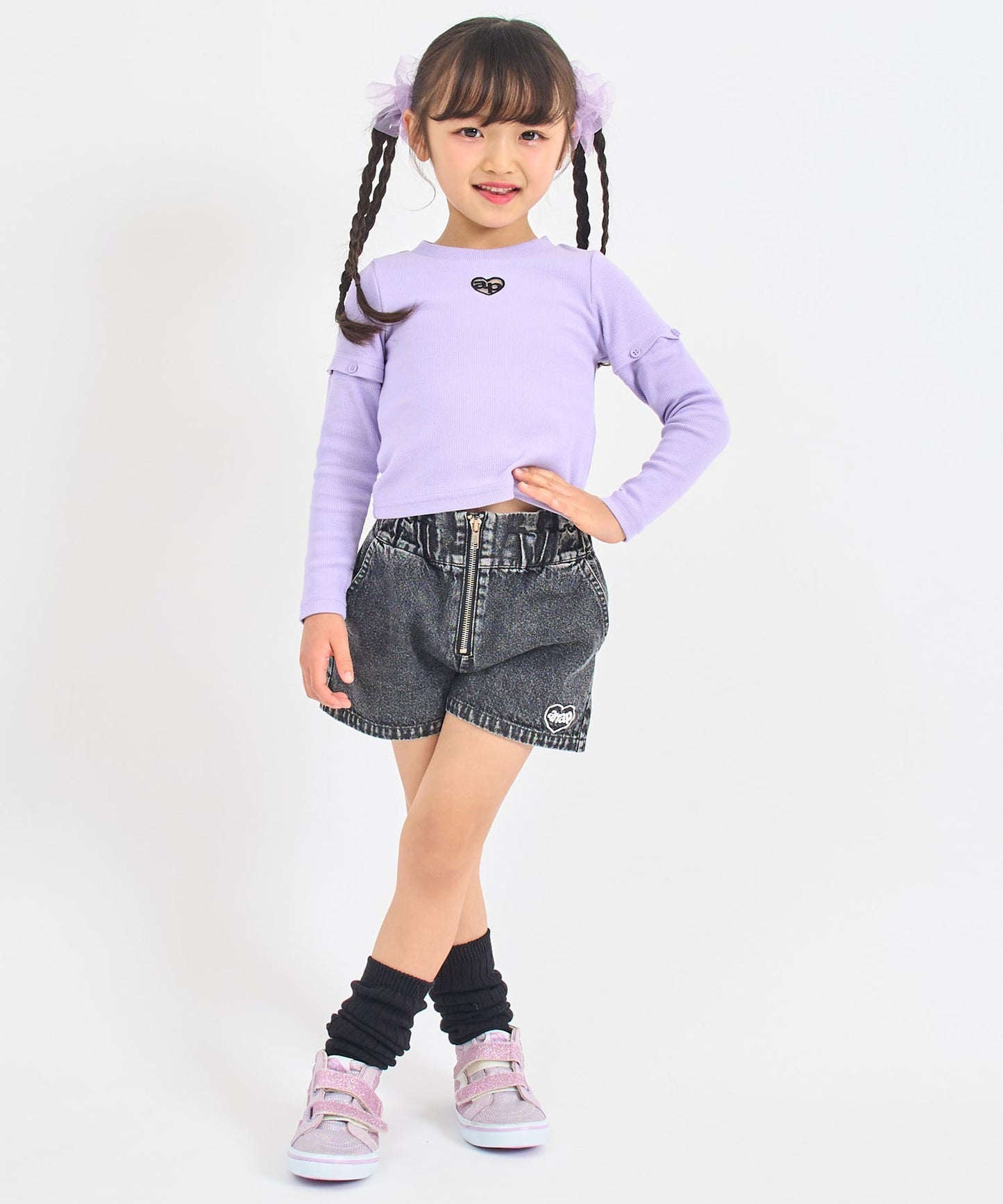 ブラック(110サイズ着用/身長：約112cm)