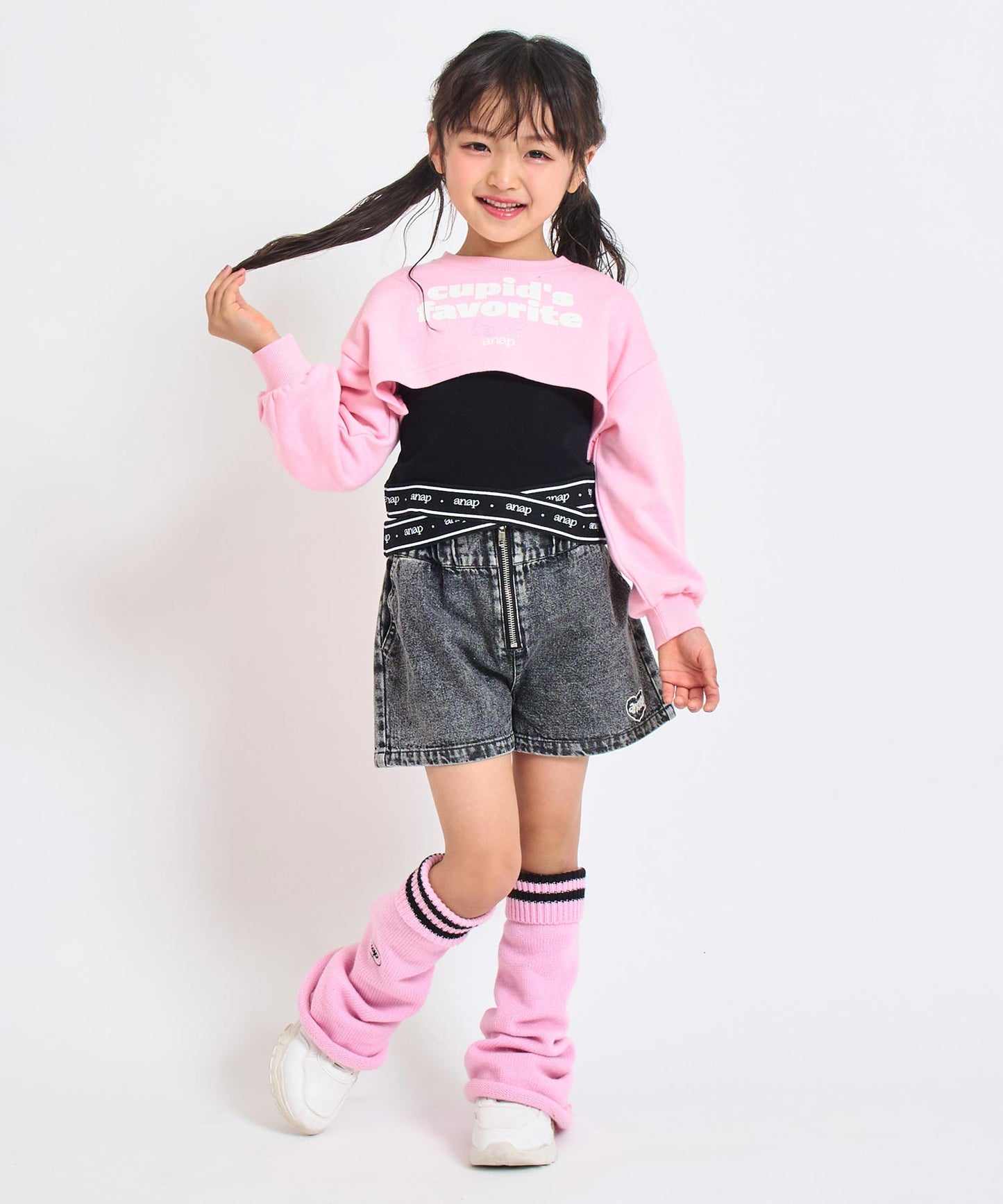 ブラック(110サイズ着用/身長：約113cm)