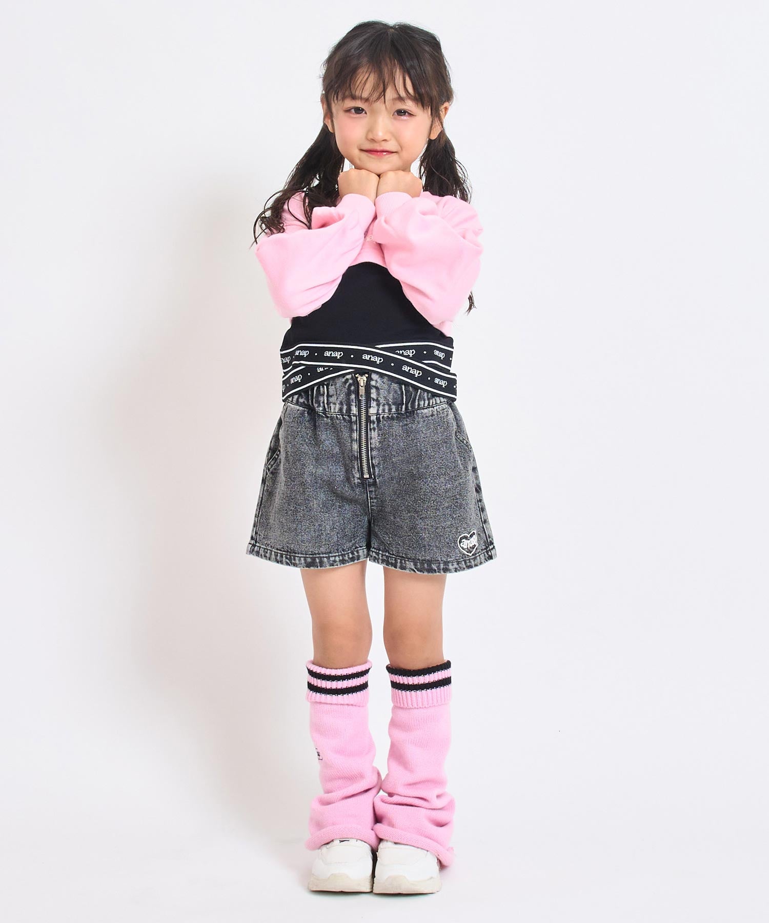 ブラック(110サイズ着用/身長：約113cm)