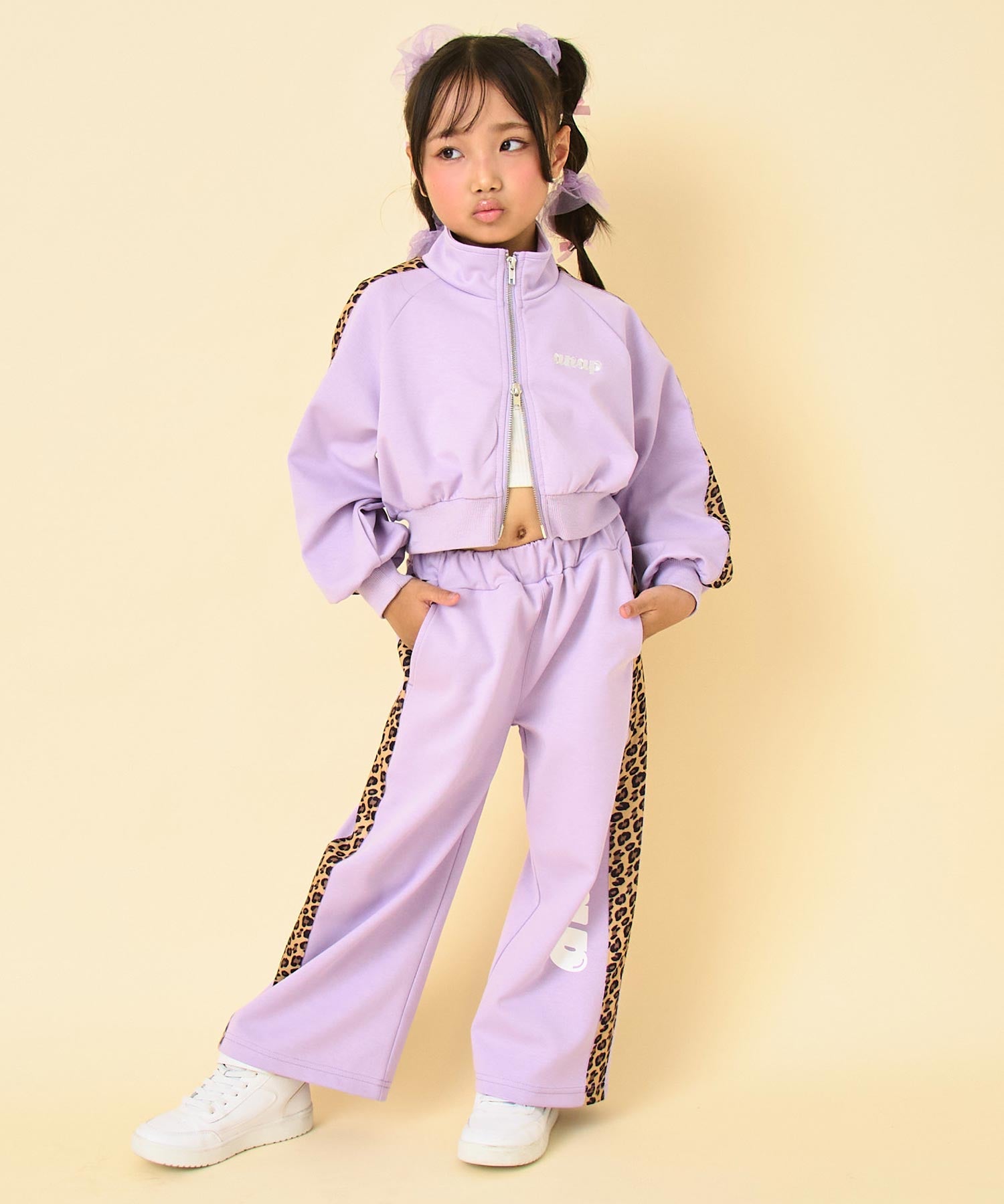 ラベンダー(110サイズ着用/身長：約115cm)