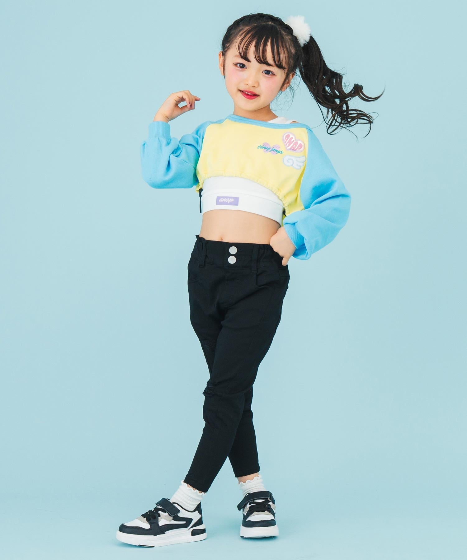 ブラック(110サイズ着用/身長：約113cm)