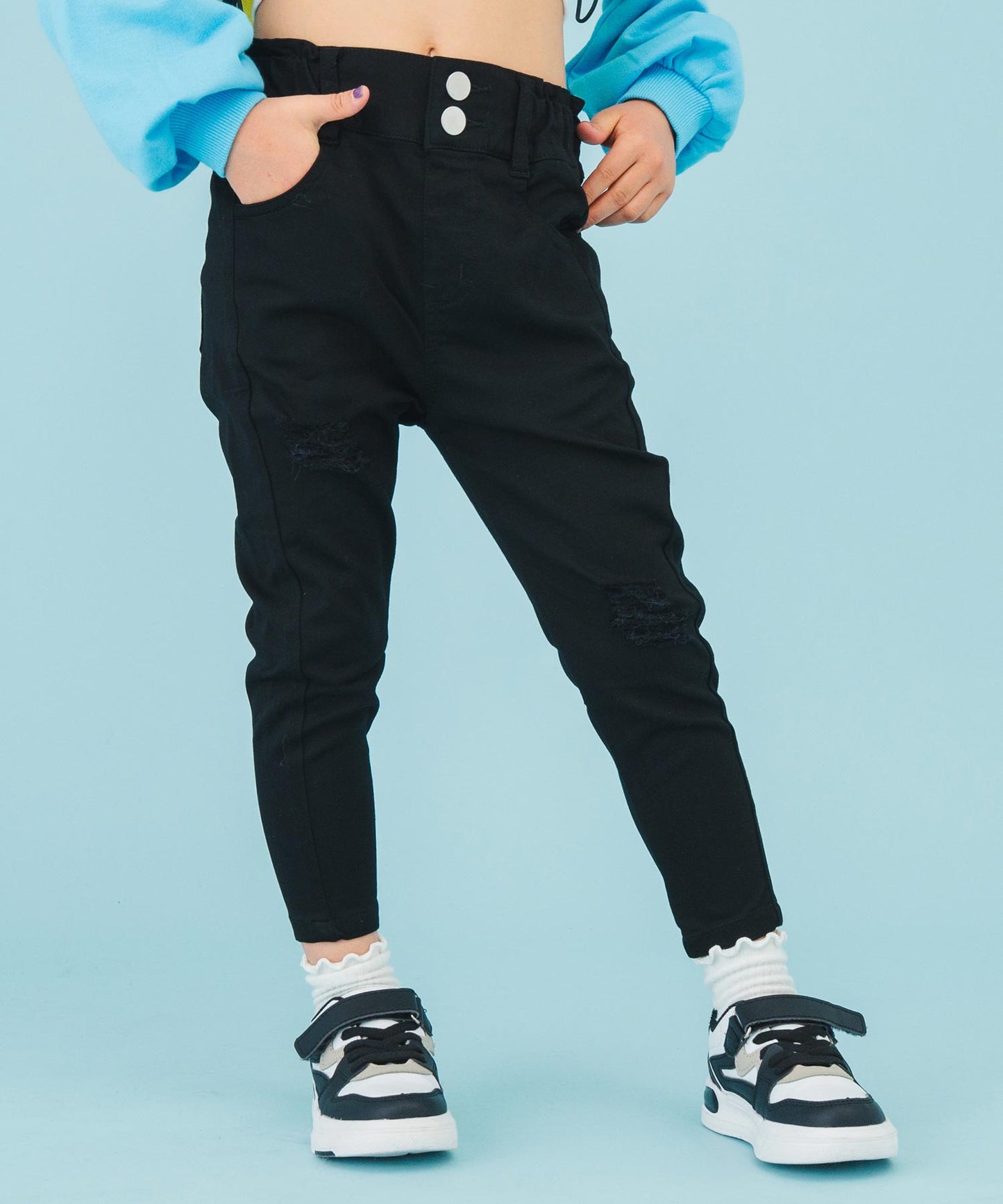 ブラック(110サイズ着用/身長：約113cm)