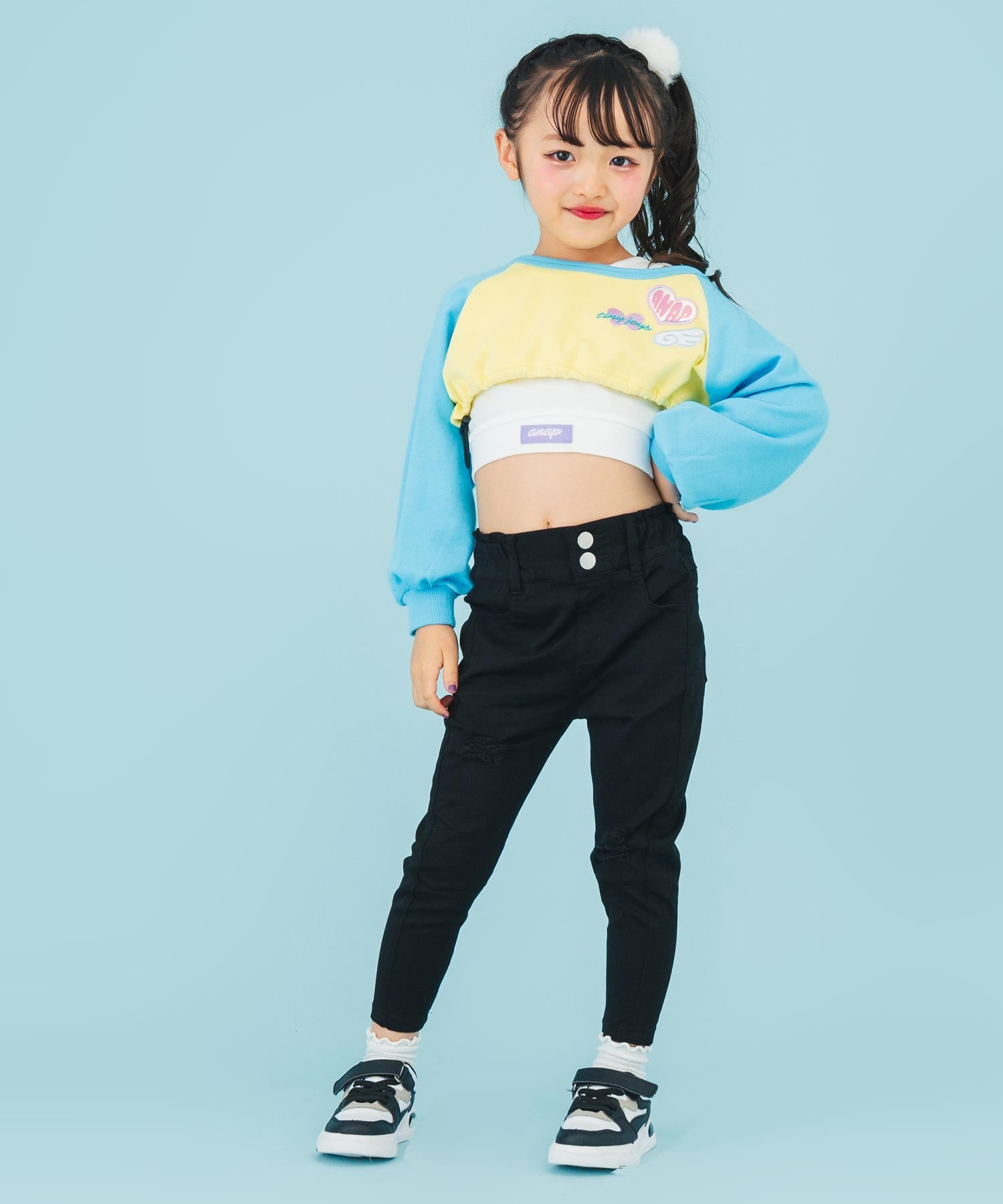 ブラック(110サイズ着用/身長：約113cm)