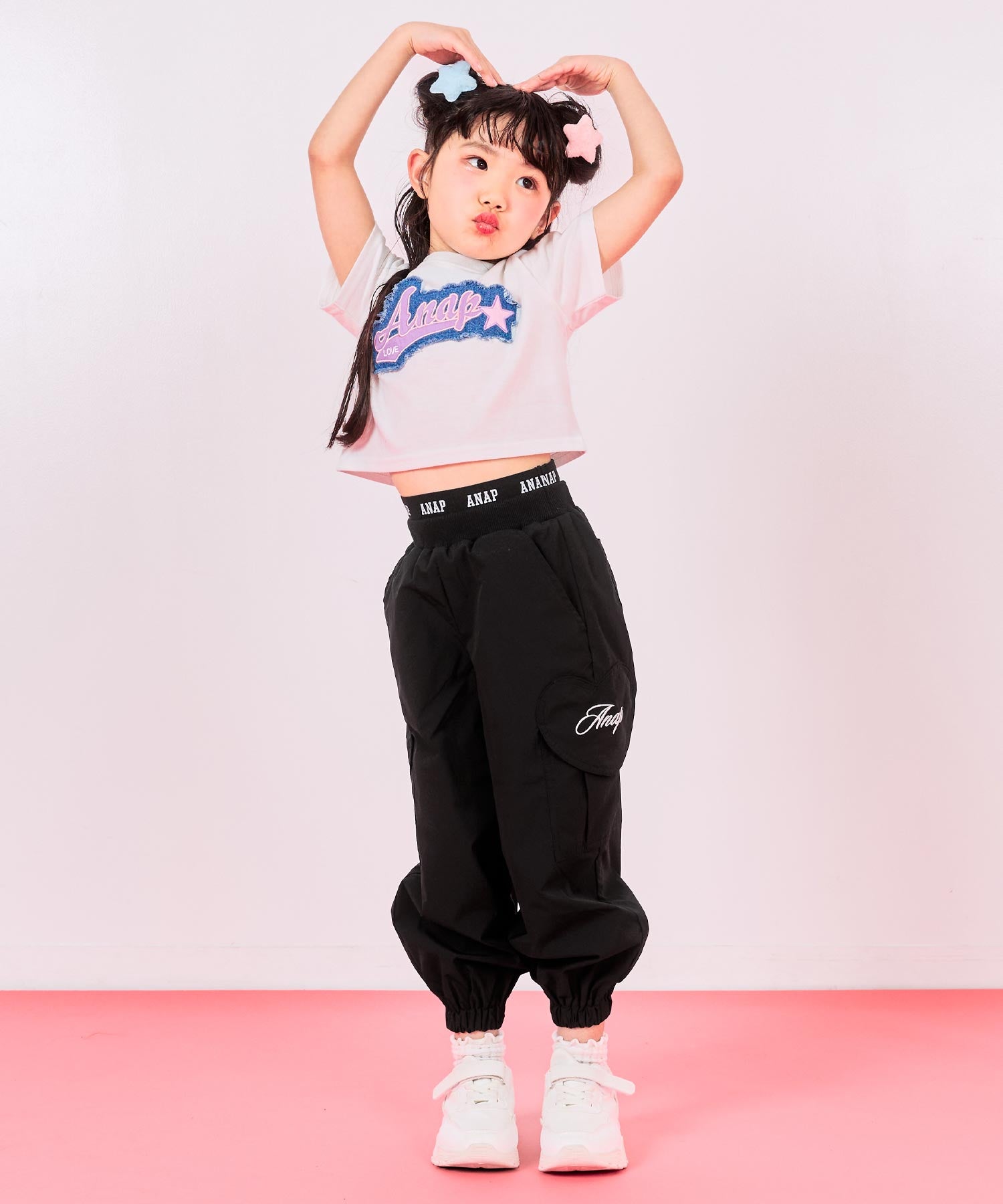 ブラック(110サイズ着用/身長：約110cm)