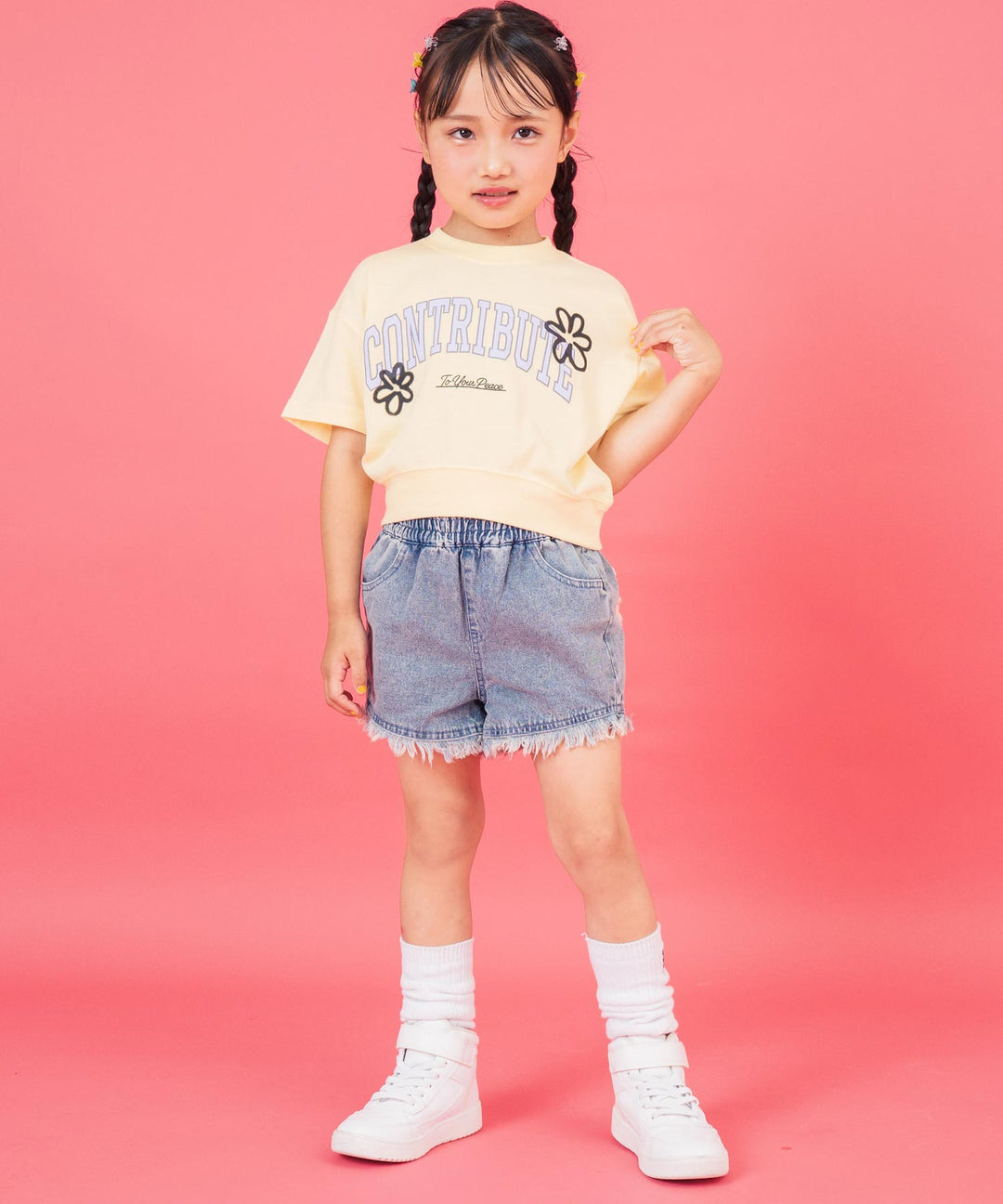 カレッジ フラワー スプレー クロップド Tシャツ 【ジュニアお揃い)】423-3430