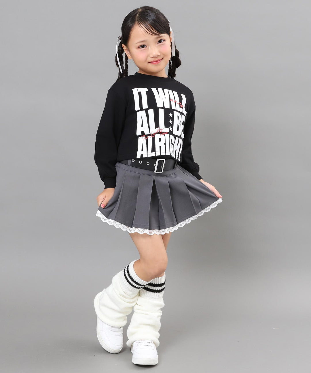 ブラック(110サイズ着用/身長：約115cm)