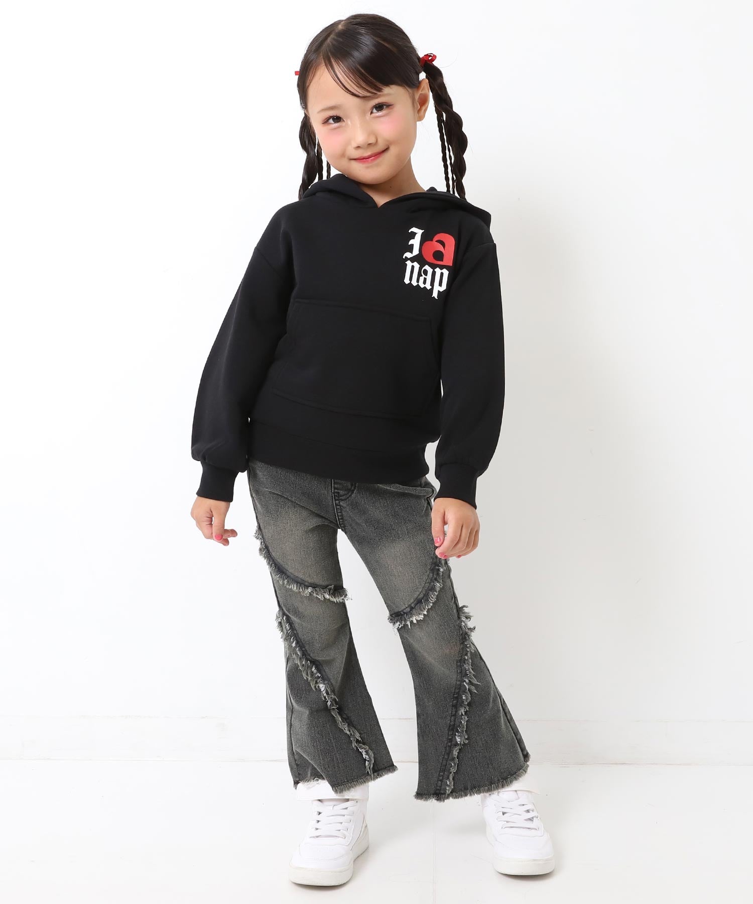 ブラック(110サイズ着用/身長：約115cm)