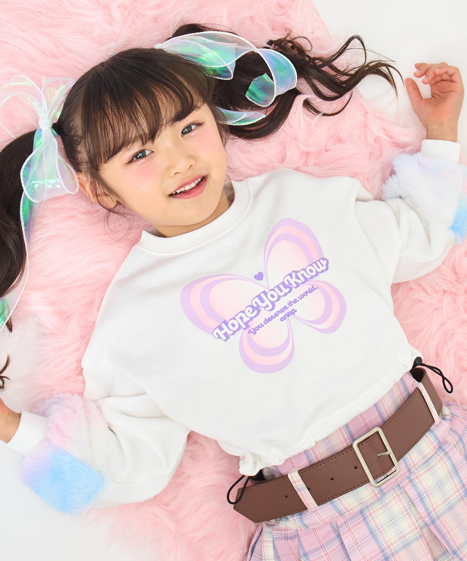 ホワイト(110サイズ着用/身長：約113cm)