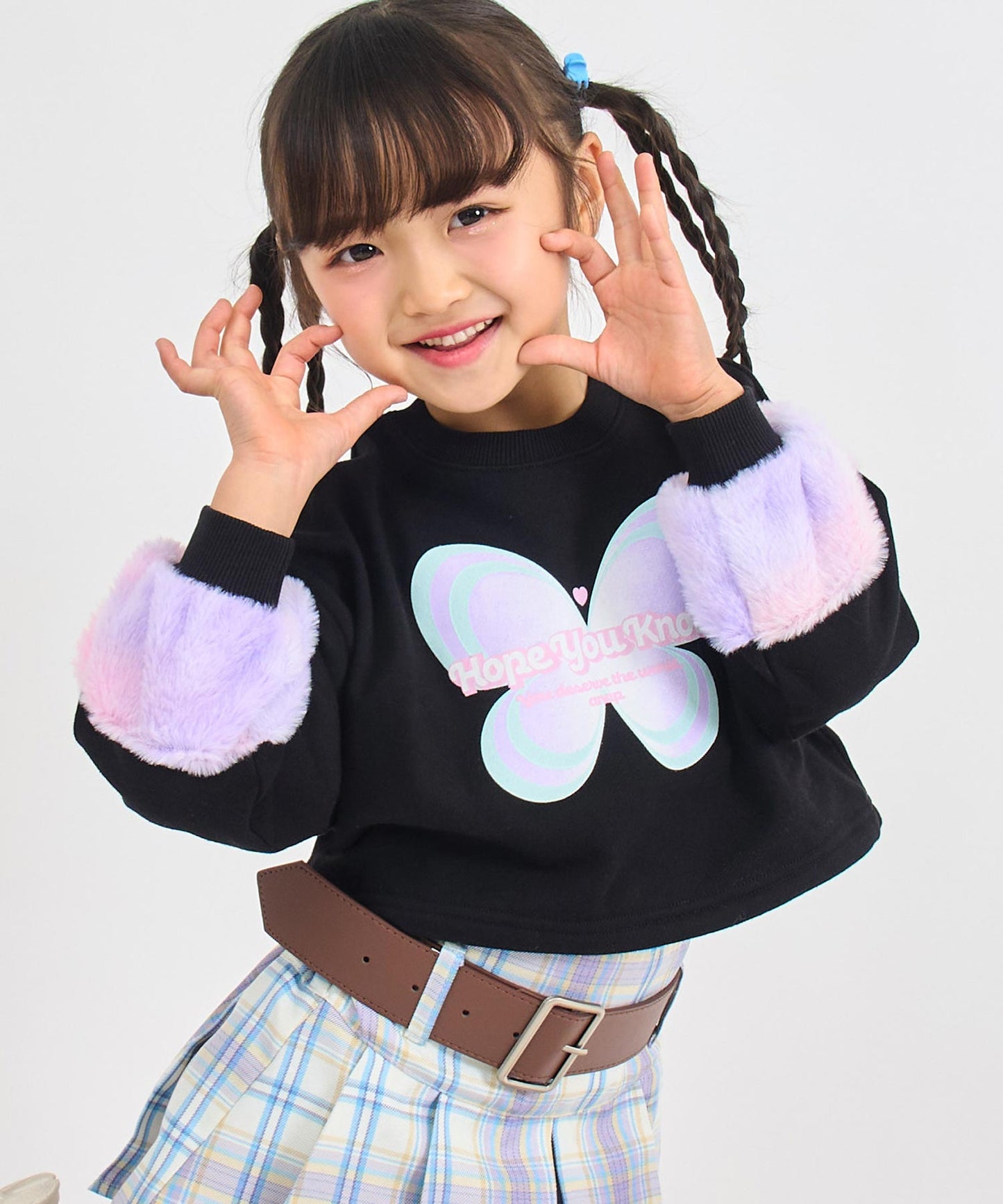 ブラック(110サイズ着用/身長：約113cm)