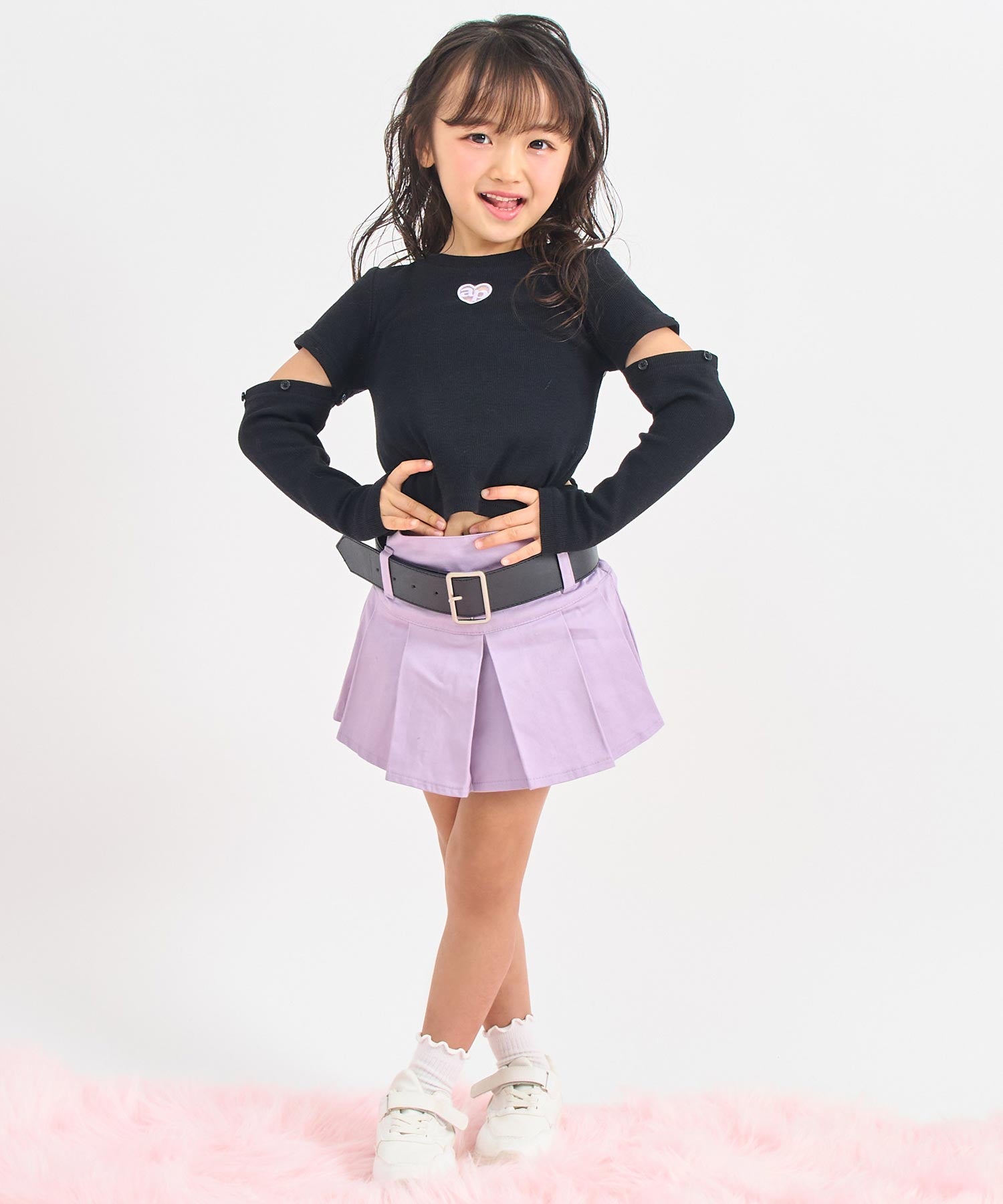 ブラック(110サイズ着用/身長：約112cm)