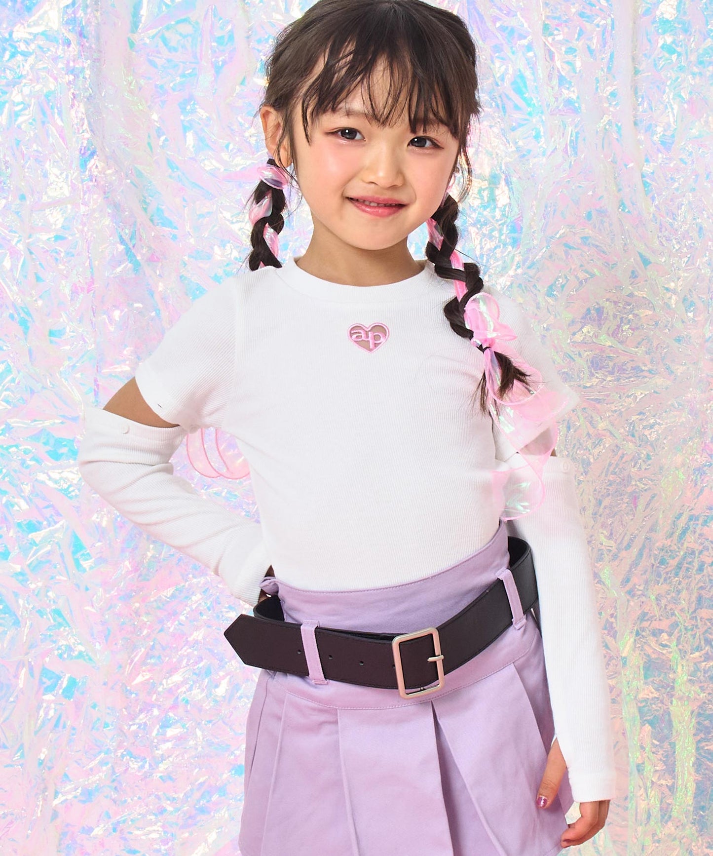 ホワイト(110サイズ着用/身長：約113cm)