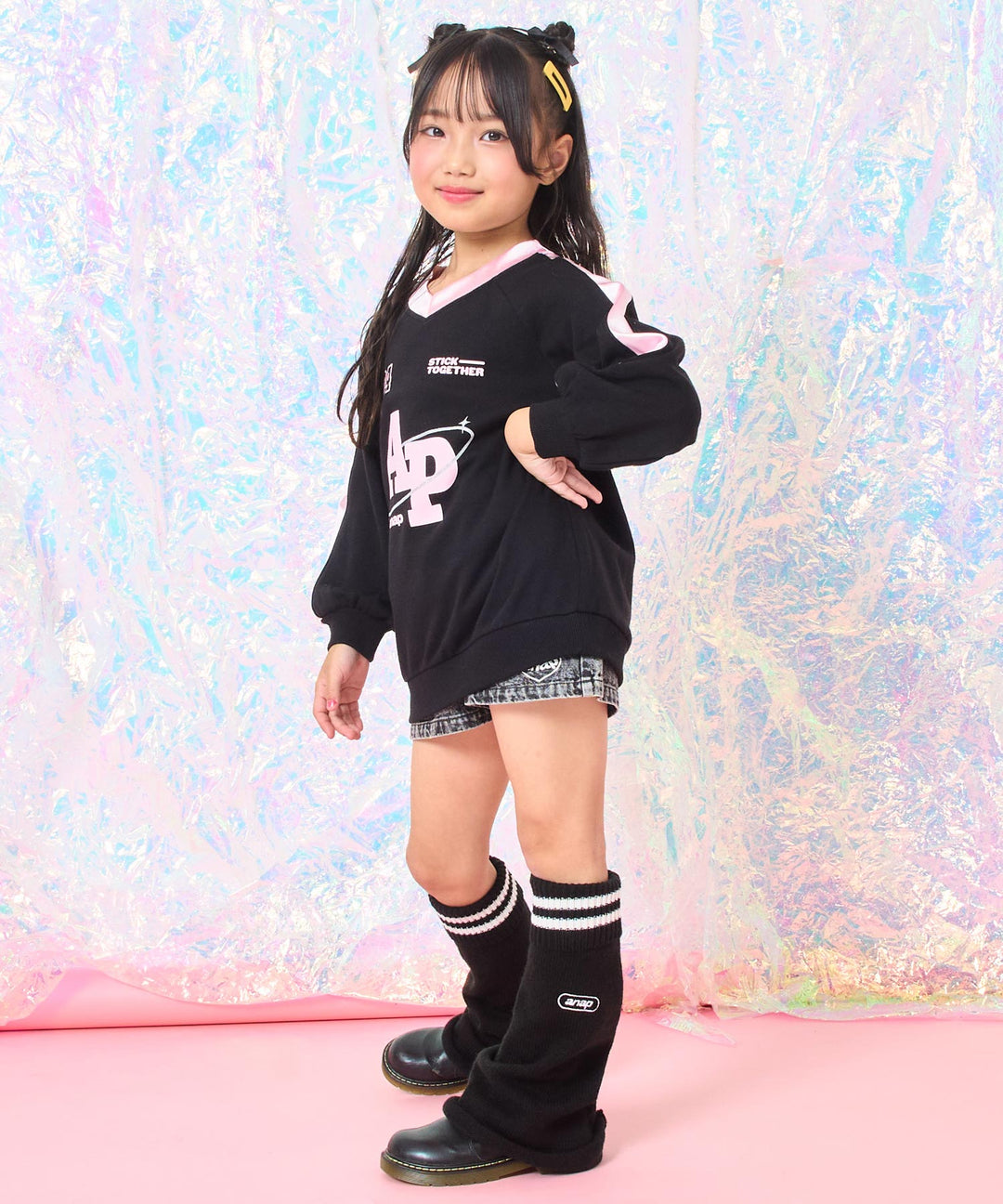 ブラック(110サイズ着用/身長：約115cm)