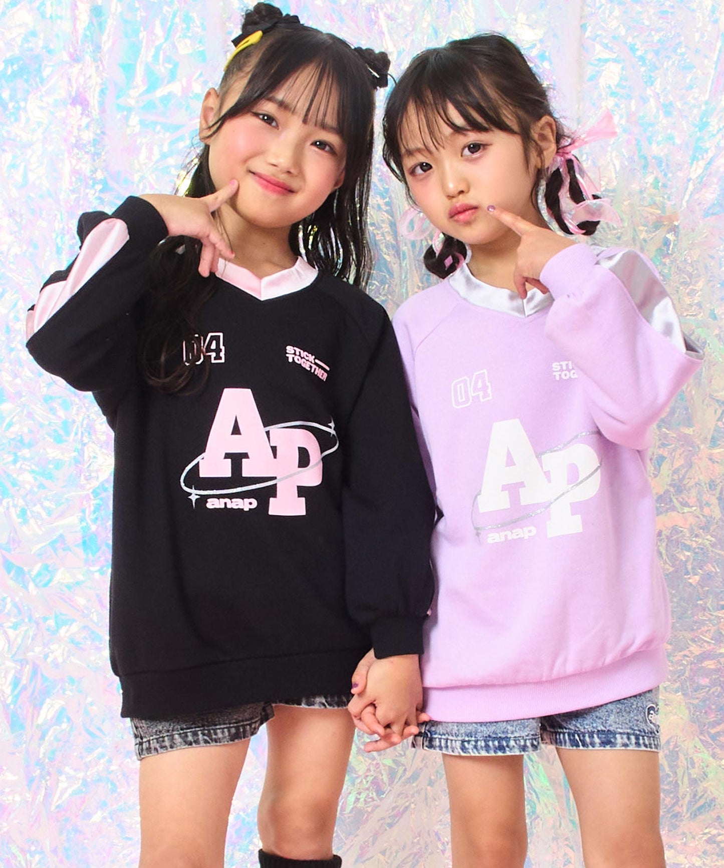 ブラック(110サイズ着用/身長：約115cm)、ラベンダー(110サイズ着用/身長：約112cm)