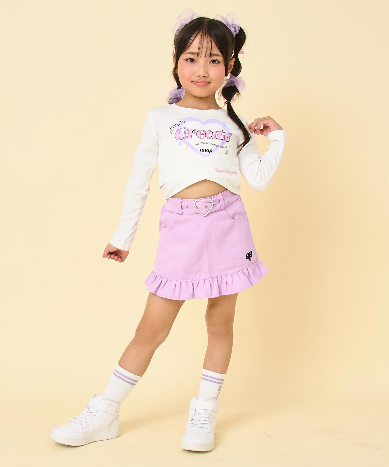 ホワイト(110サイズ着用/身長：約115cm)