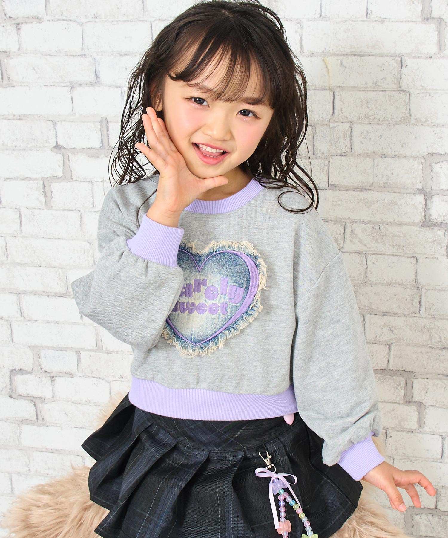 ライトグレー(110サイズ着用/身長：約113cm)