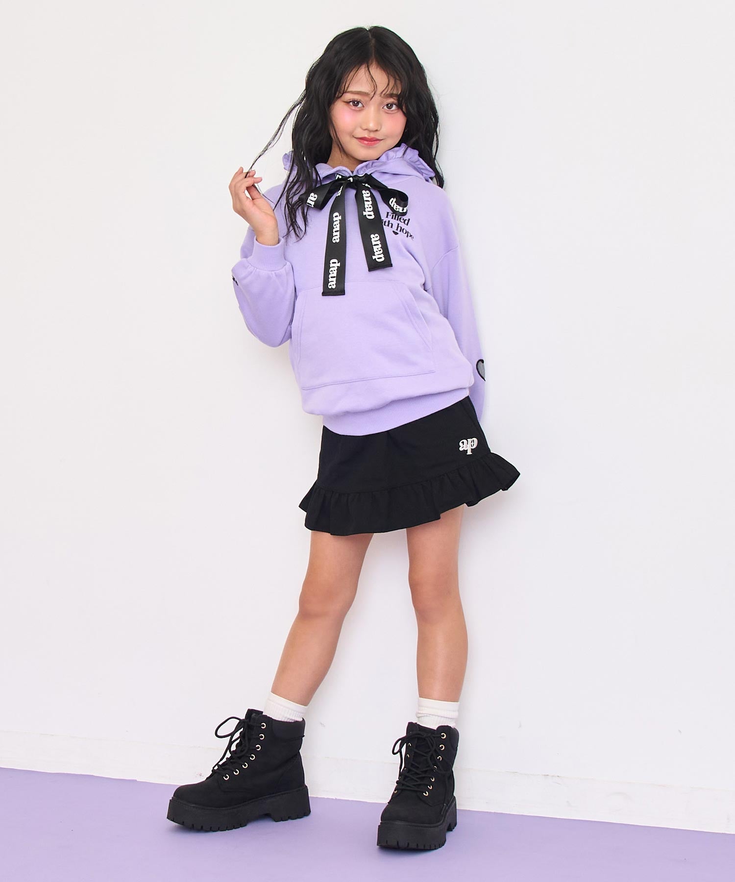 ラベンダー(120サイズ着用/身長：約128cm)