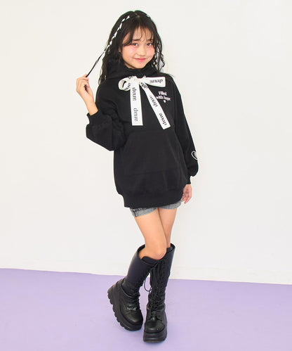 ブラック(120サイズ着用/身長：約128cm)