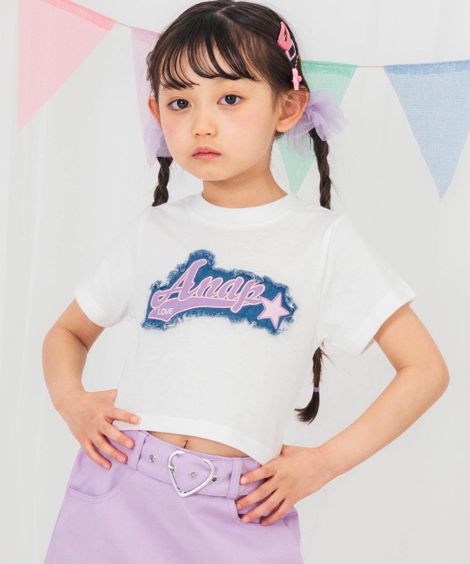 ホワイト(110サイズ着用/身長：約106m)