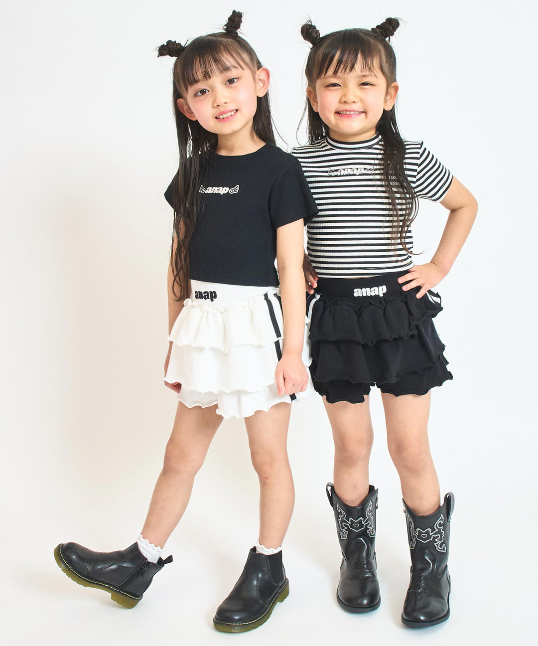 ブラック(110サイズ着用/身長：約106cm)
ブラック/ホワイト(110サイズ着用/身長：約106cm)