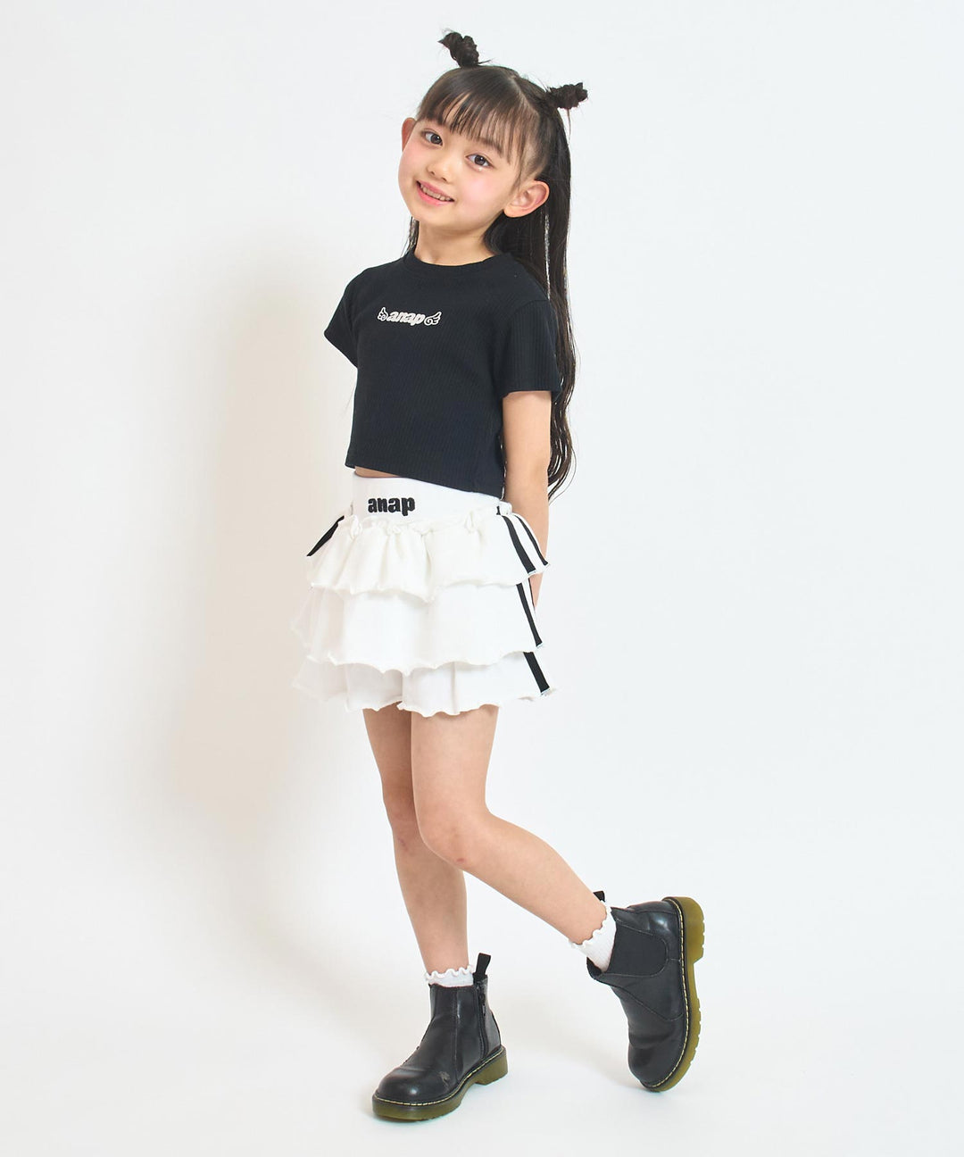 ブラック(110サイズ着用/身長：約106cm)