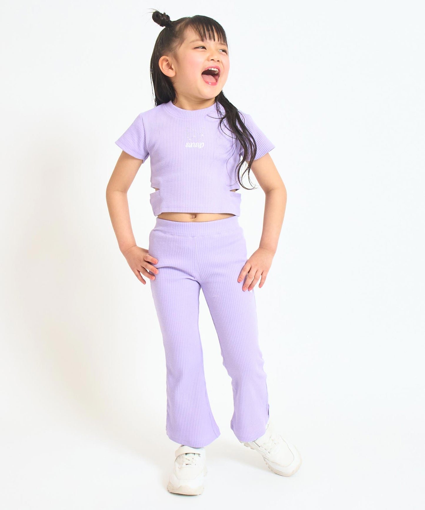 ラベンダー(110サイズ着用/身長：約103cm)