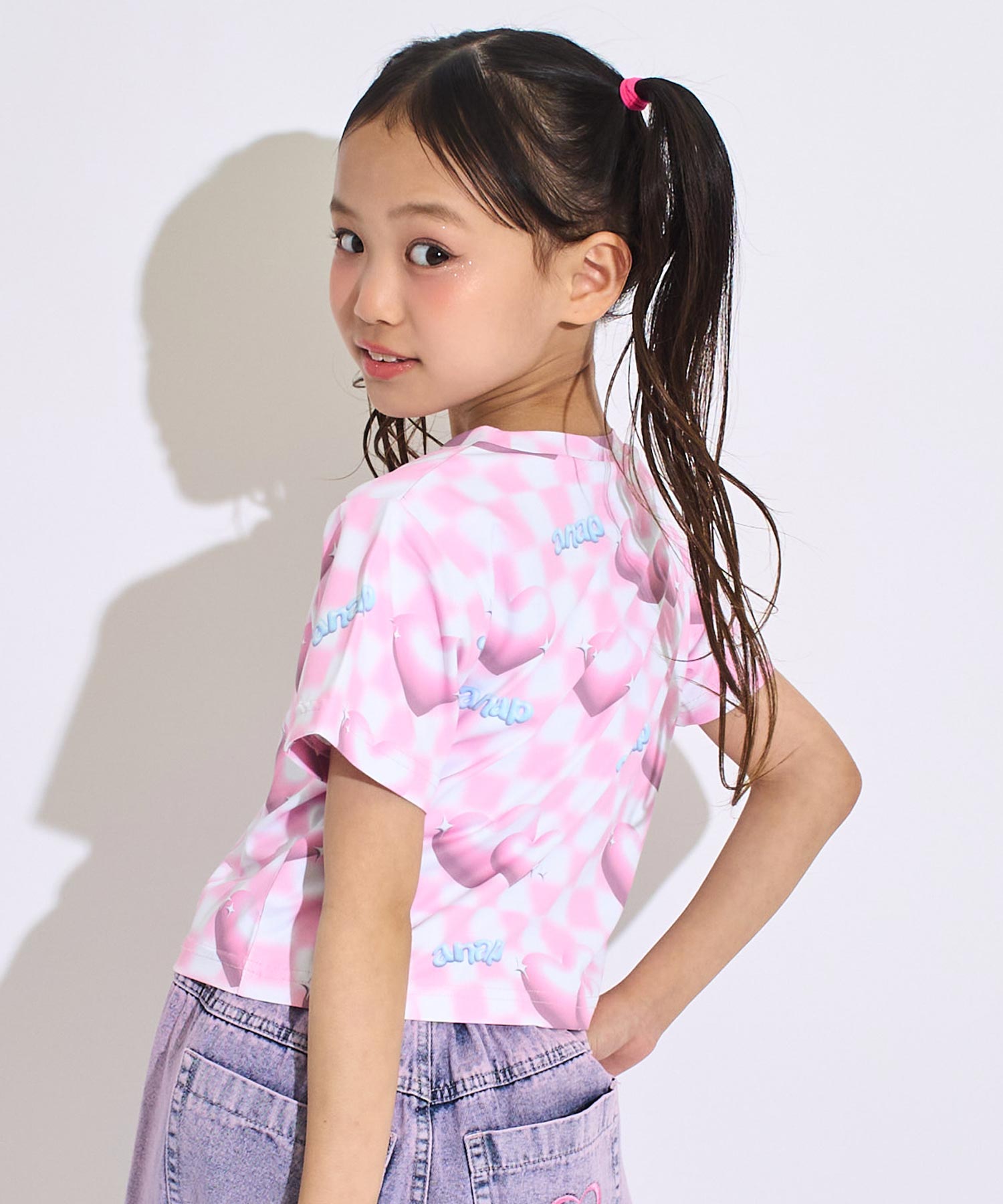 ピンク(120サイズ着用/身長：約128cm)