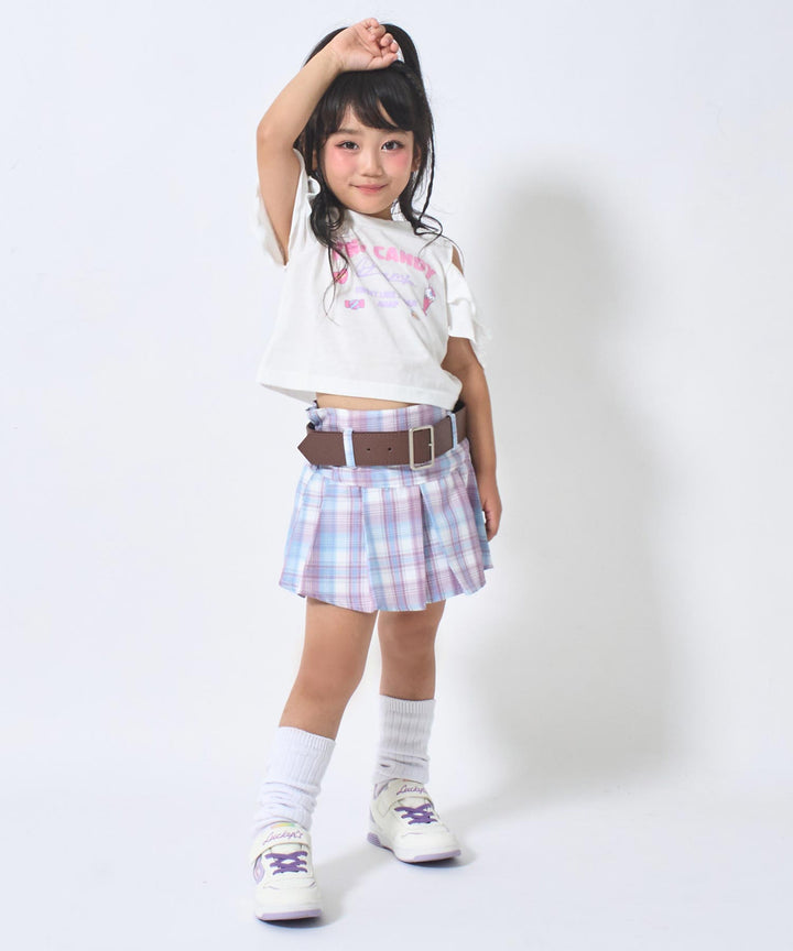ホワイト(110サイズ着用/身長：約110cm)