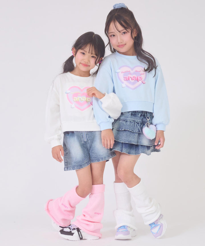 ホワイト(120サイズ着用/身長：約112cm)、ライトブルー(120サイズ着用/身長：約124cm)