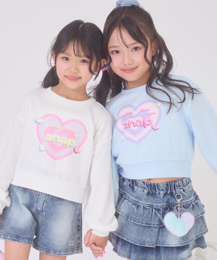 ホワイト(120サイズ着用/身長：約112cm)、ライトブルー(120サイズ着用/身長：約124cm)