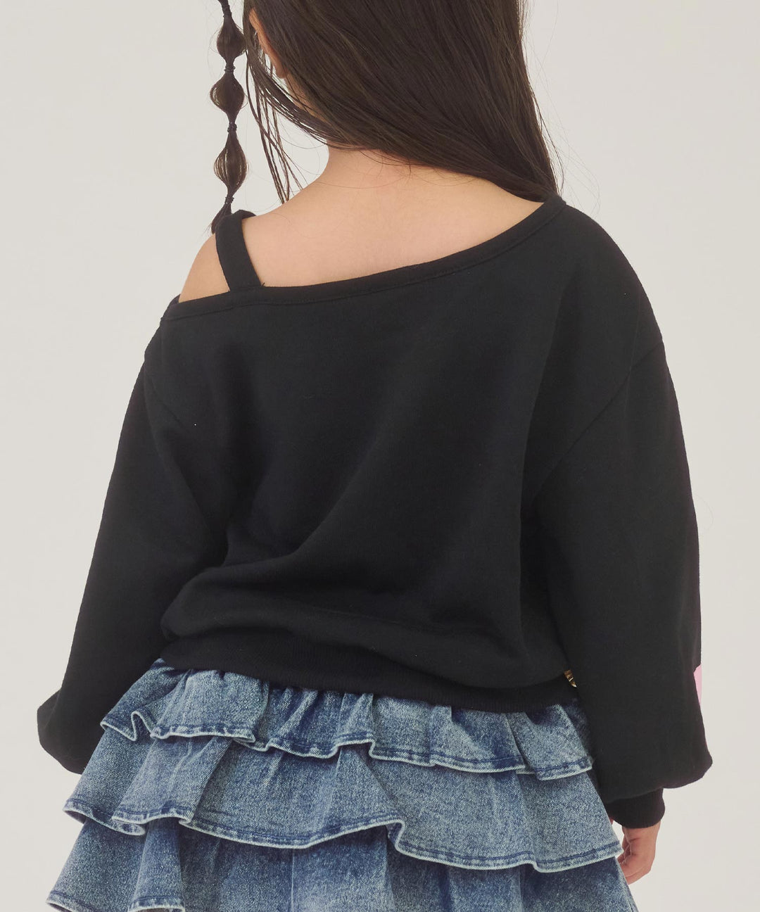 ブラック(110サイズ着用/身長：約108cm)