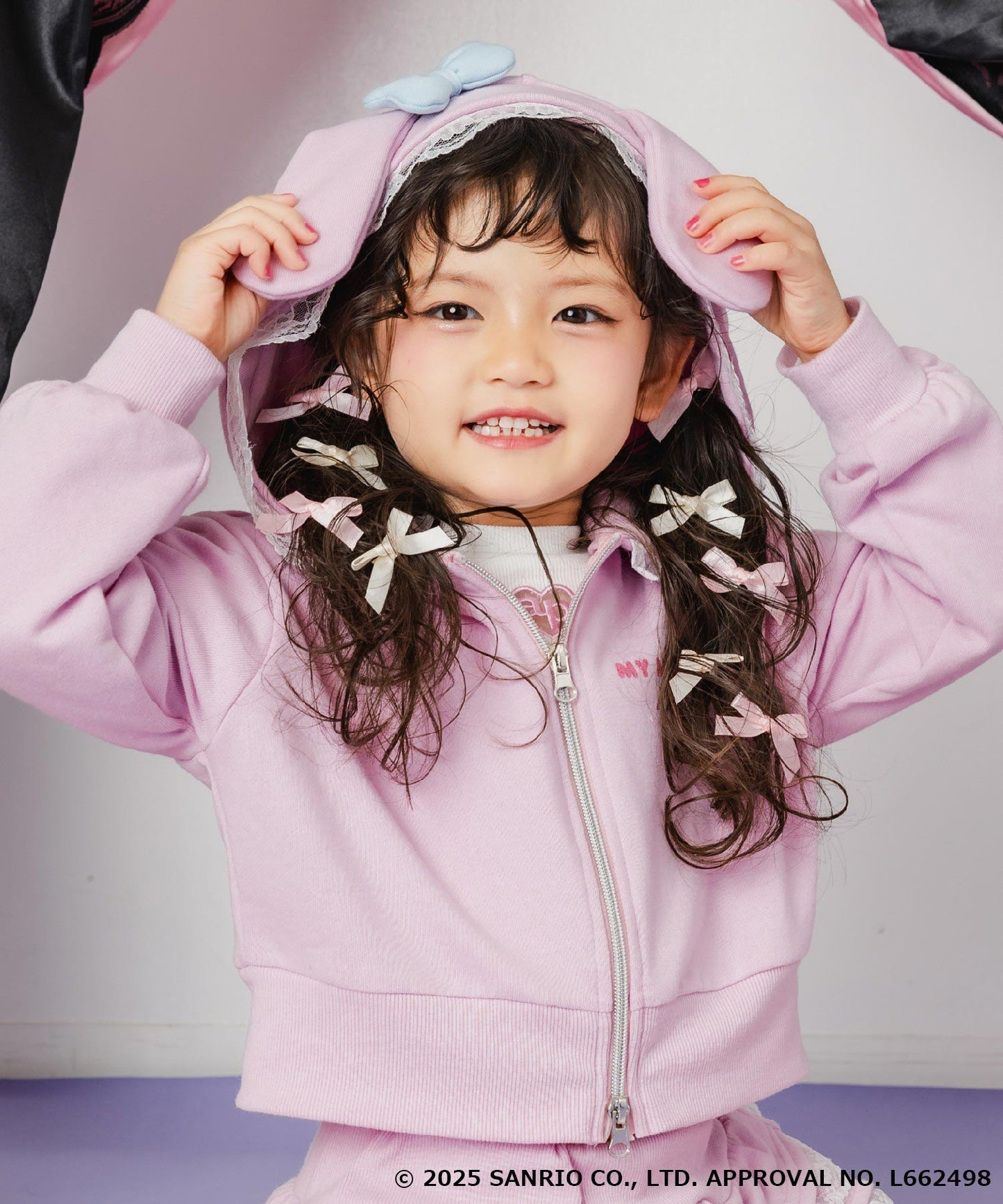 ラベンダー(110サイズ着用/身長：約106cm)、ライトピンク(110サイズ着用/身長：約103cm)