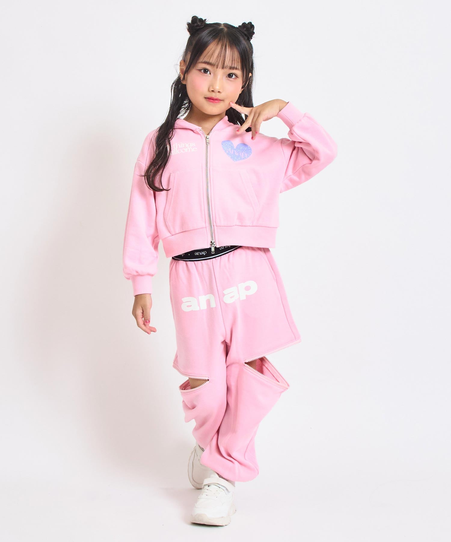 ライトピンク(110サイズ着用/身長：約115cm)