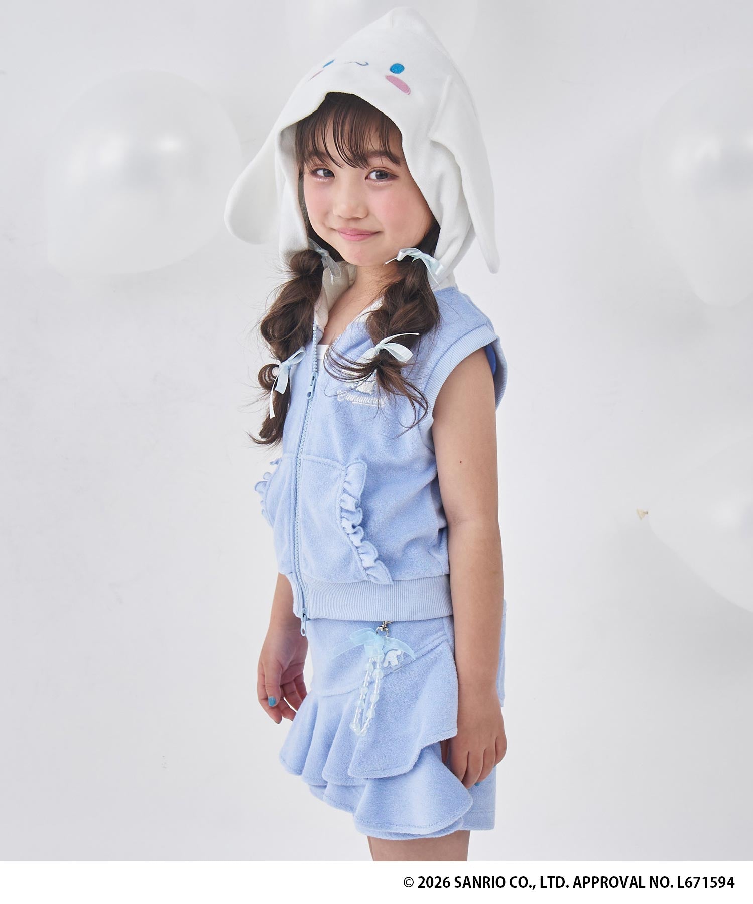 ライトブルー(120サイズ着用/身長：約114cm)