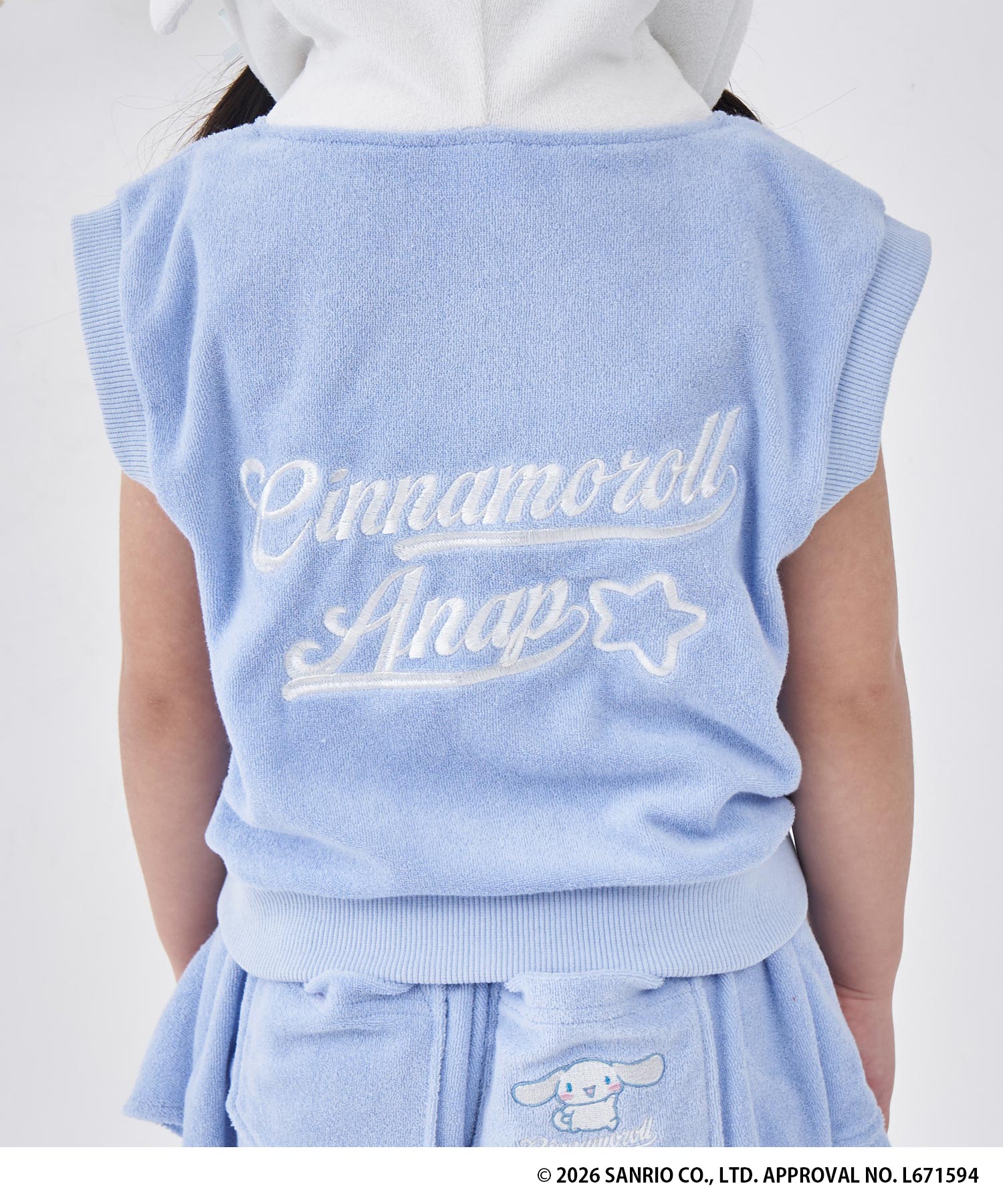ANAPKIDS × シナモロール・クロミ パイルノースリーブ パーカー 424