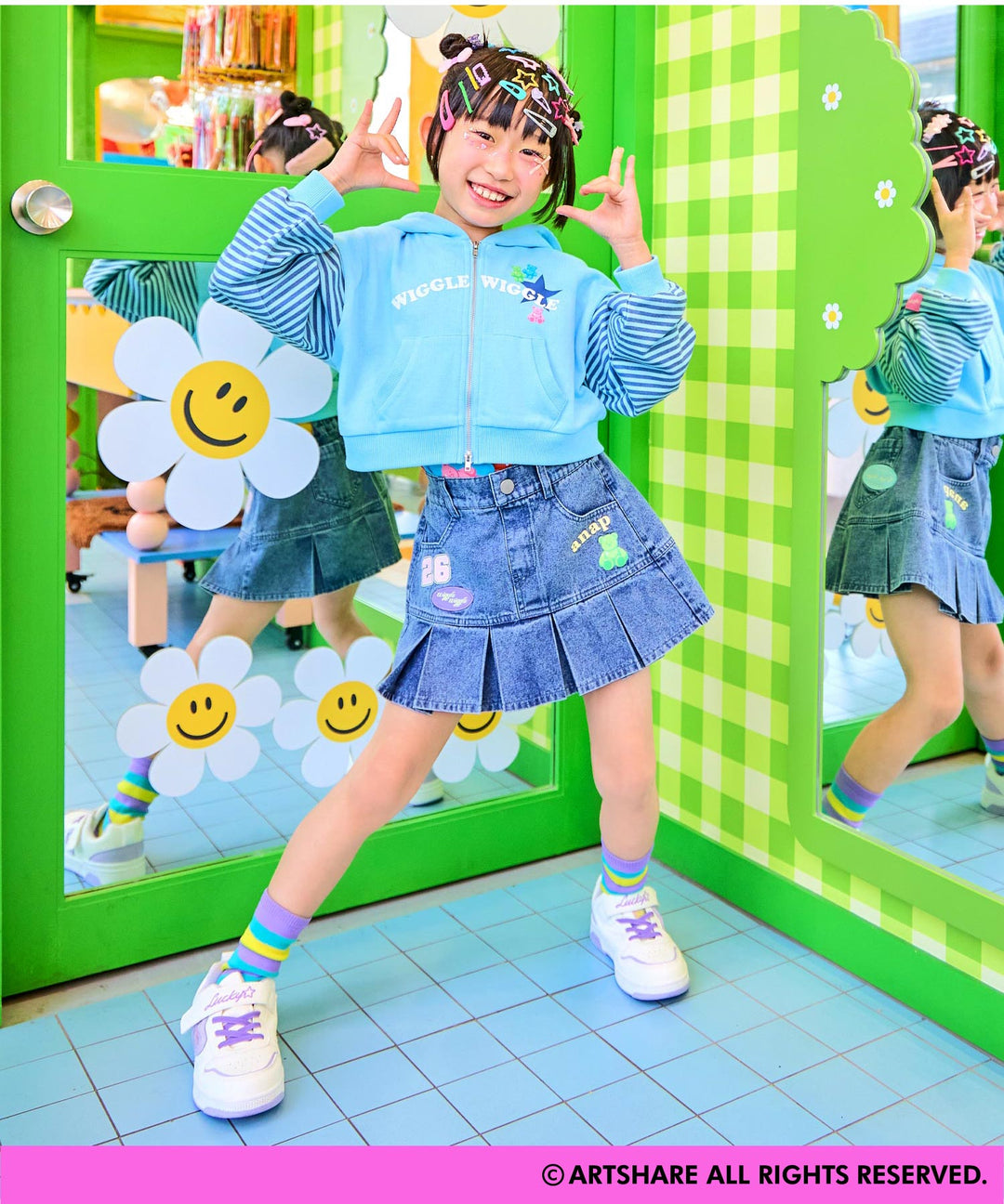 ライトブルー(120サイズ着用/身長：約120cm)