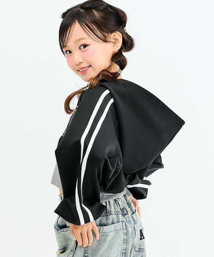 ブラック(130サイズ着用/身長：約128cm)