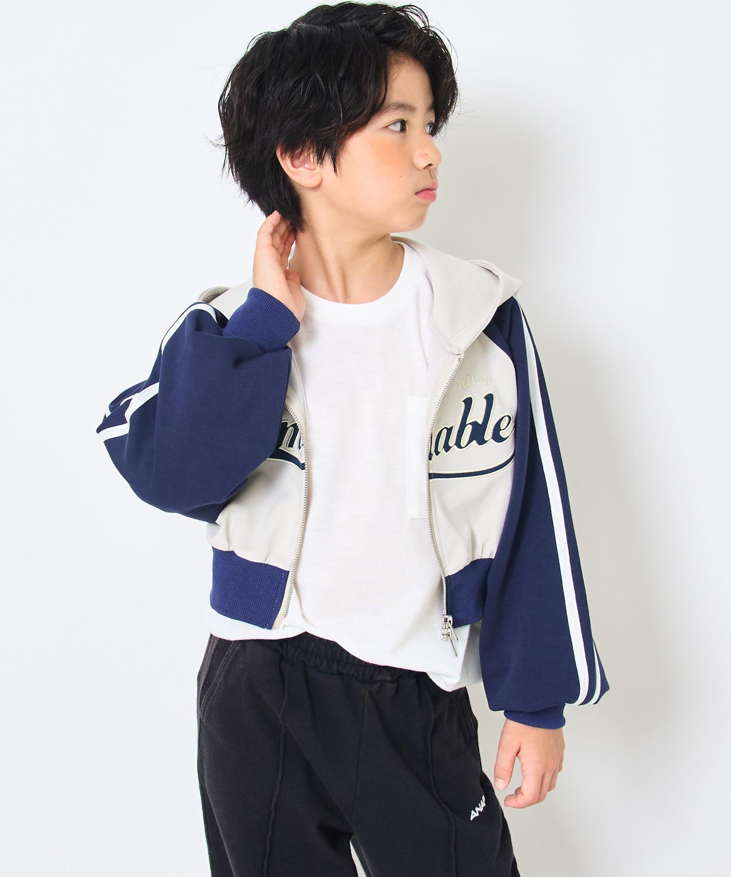 ネイビー(130サイズ着用/身長：約129cm)