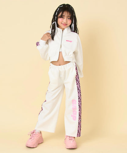 オフホワイト(120サイズ着用/身長：約128cm)