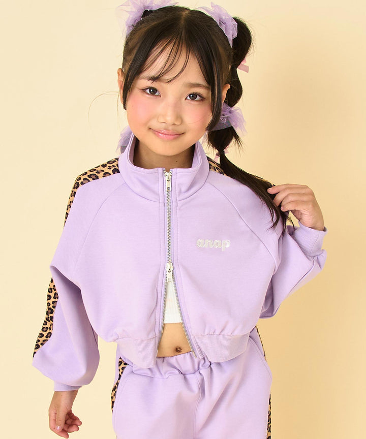 ラベンダー(110サイズ着用/身長：約115cm)