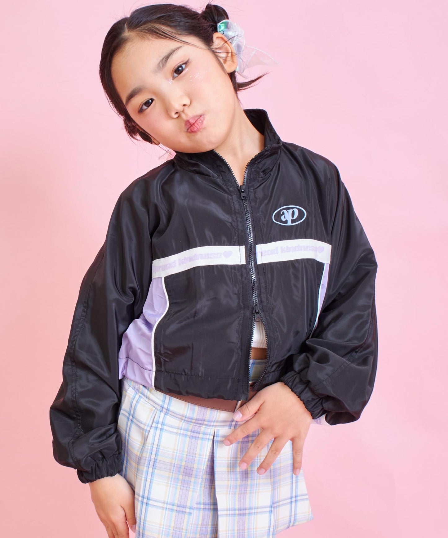 ブラック(120サイズ着用/身長：約123cm)