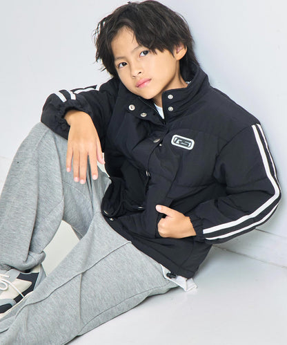 ブラック(130サイズ着用/身長：約130cm)