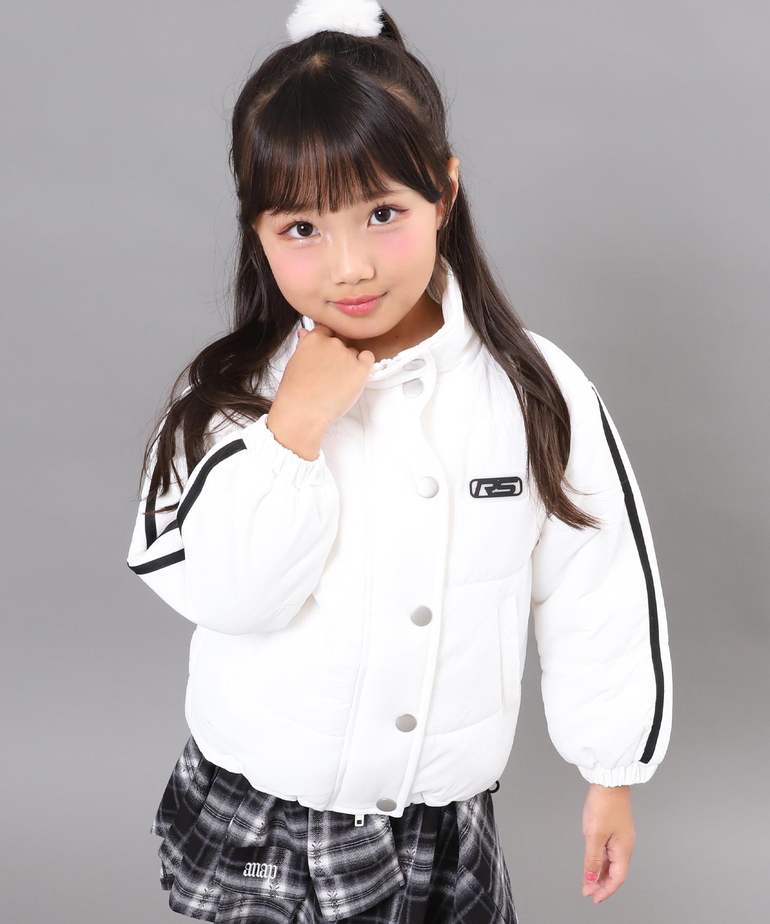 ホワイト(110サイズ着用/身長：約115cm)