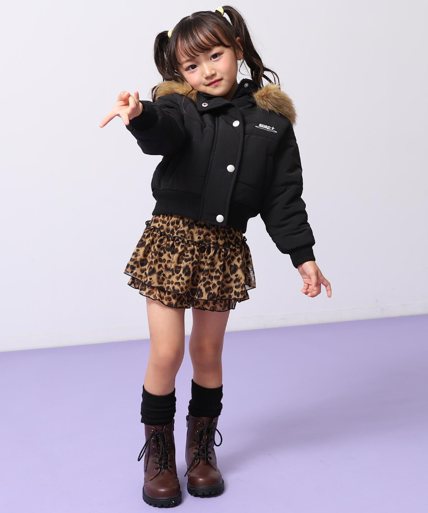 ブラック(110サイズ着用/身長：約112cm)