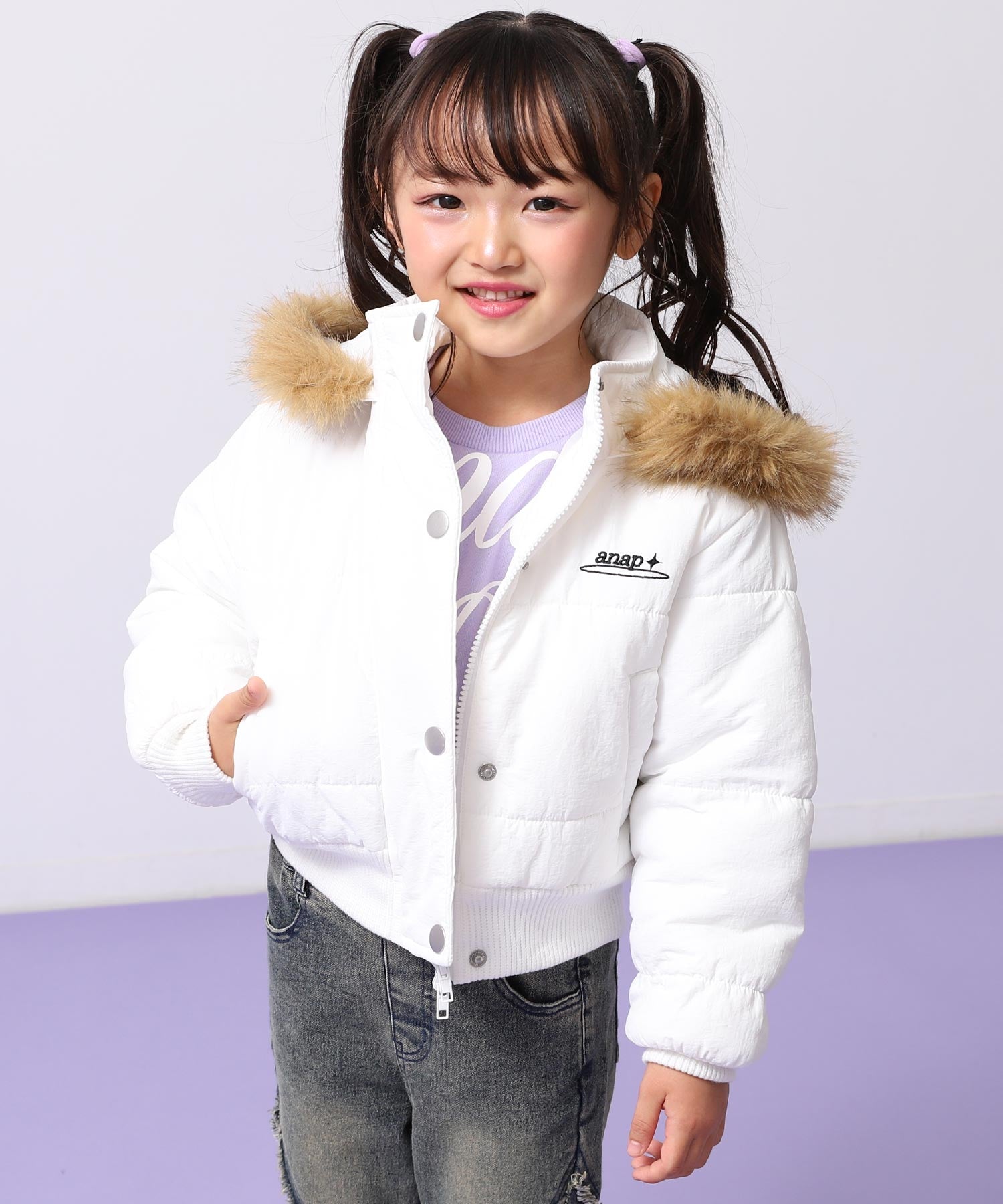 ホワイト(110サイズ着用/身長：約112cm)