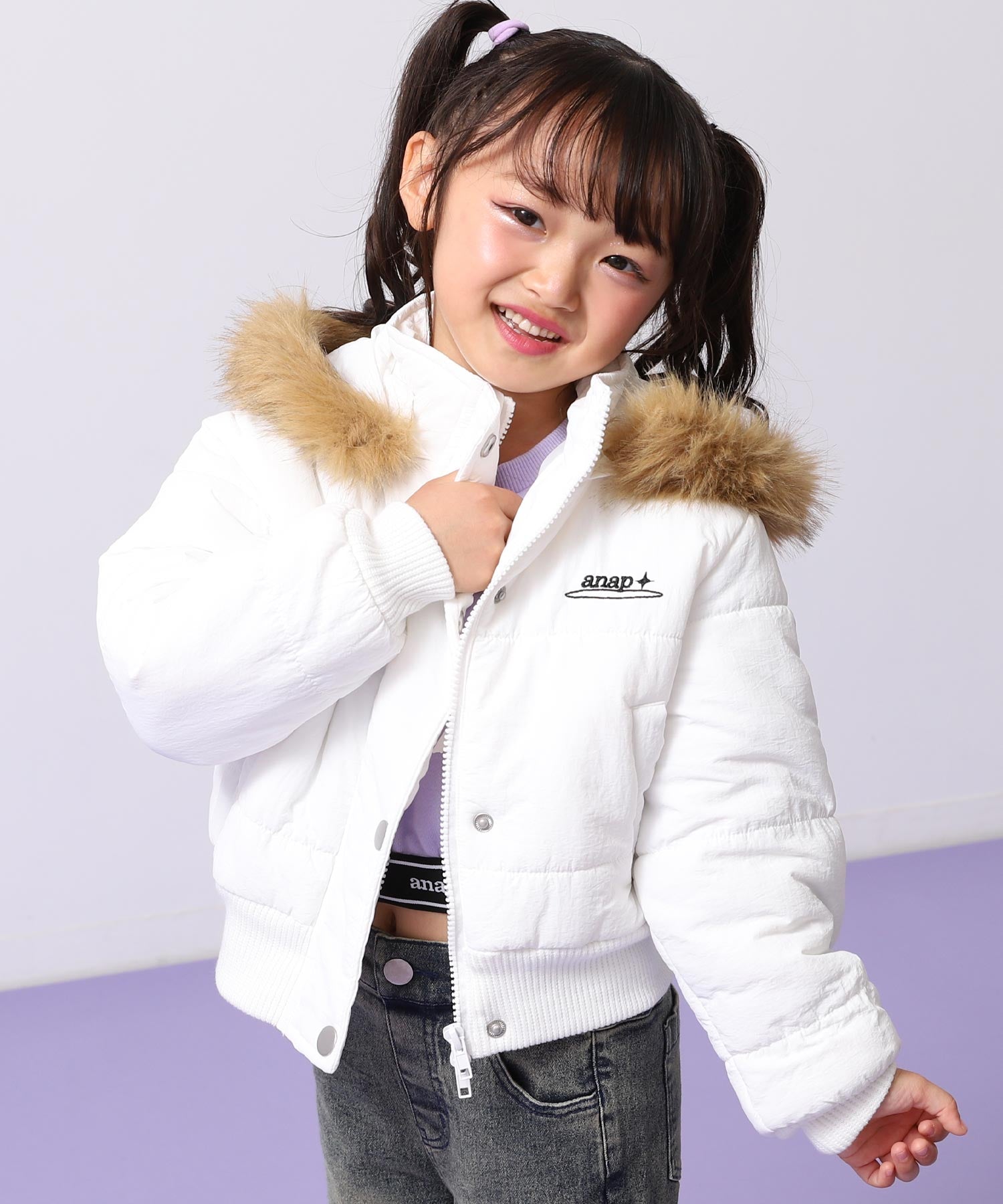 ホワイト(110サイズ着用/身長：約112cm)